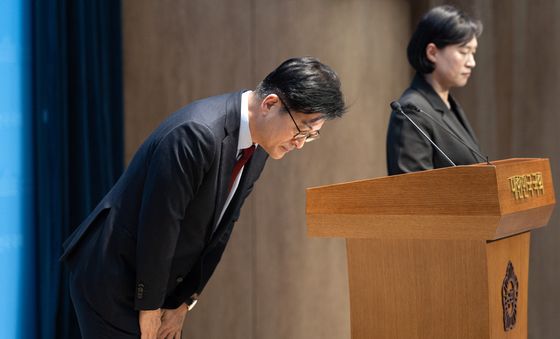 국회서 기자회견하는 김종혁 전 최고위원