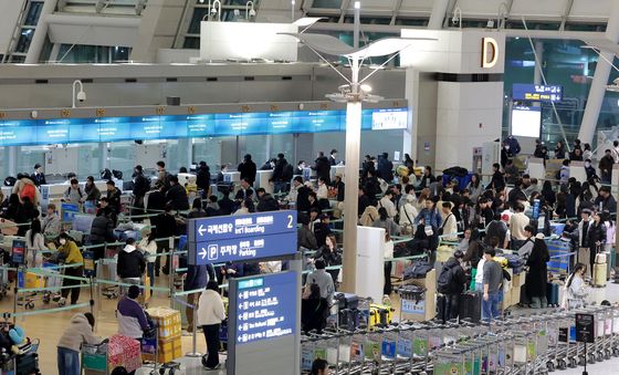 붐비는 인천공항