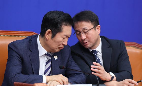 대화하는 정청래·한병도