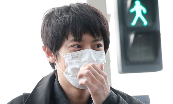 찬열, 마스크 쓰고 출국