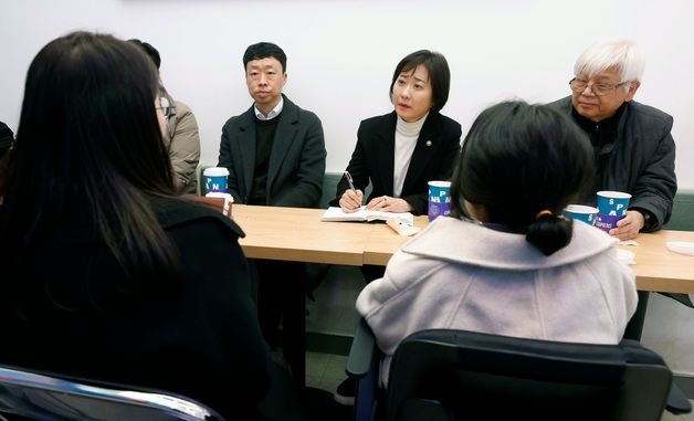 이스란 제1차관, '장벽없는 무인정보단말기' 설치 현장점검