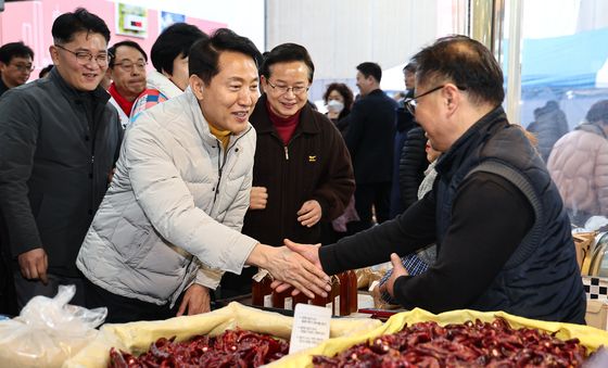 오세훈 시장, 설 맞아 전통시장 방문