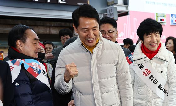 상인 격려하는 오세훈 시장