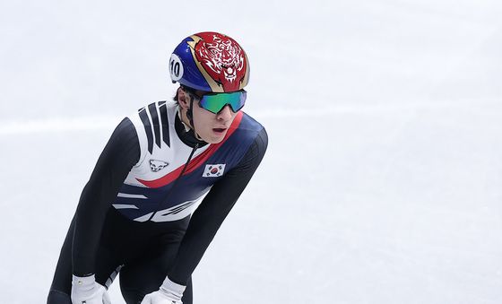 황대헌, 조1위로 1500m 준결승 진출
