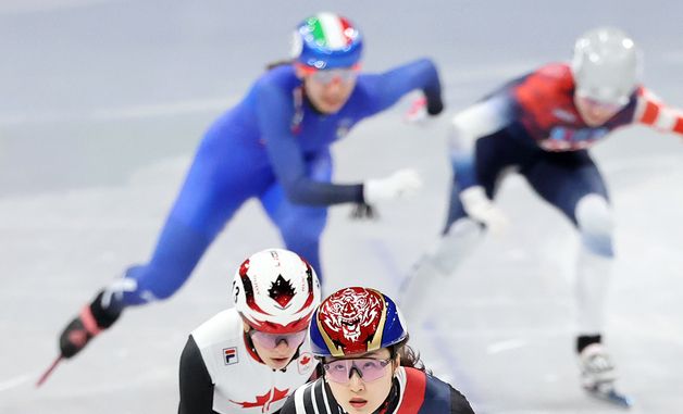 여유있게 결과 확인하는 최민정