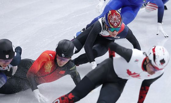 균형 잃지 않는 황대헌
