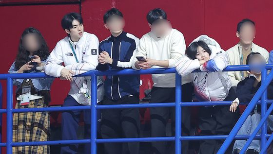 쇼트트랙 경기장 찾은 차준환·최가온