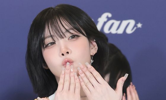 '비비 동생' 김나경, 키스