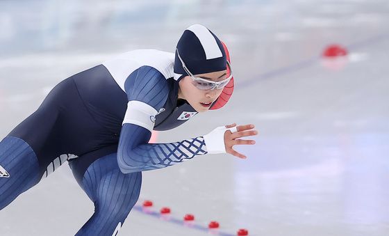 이나현, 곡선 코스도 재빠르게