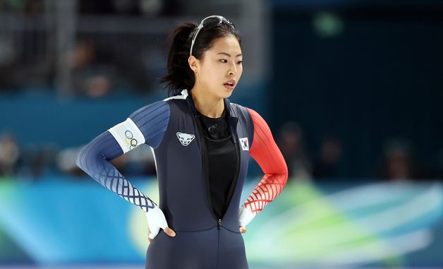 '메달권 진입 실패' 이나현, 아쉬운 표정