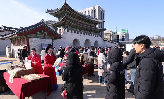 한 해 행운 담은 세화 나눔