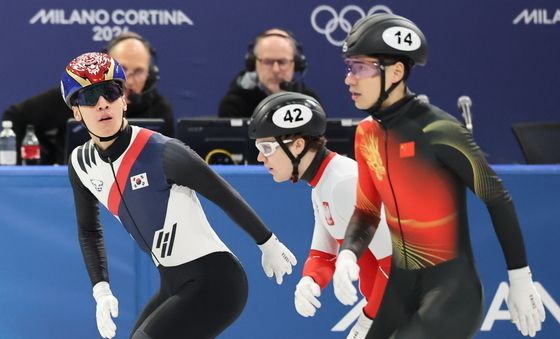 황대헌, 조3위로 통과