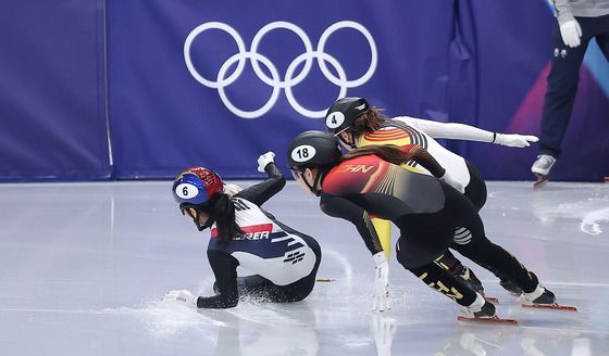 넘어지는 김길리