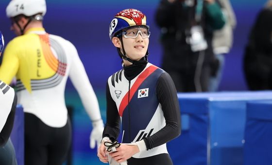 남자 쇼트트랙 5000m 계주서 1위 결승 진출