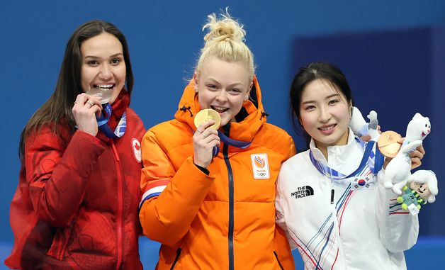쇼트트랙 여자 1000m 영광의 주인공들
