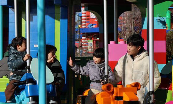 레고랜드, 즐거운 설맞이 풍경 공개