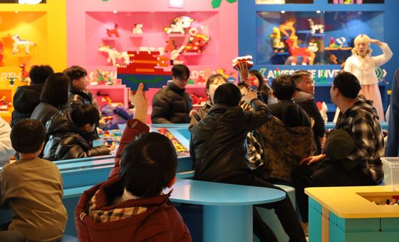 레고랜드, 즐거운 설맞이 풍경 공개