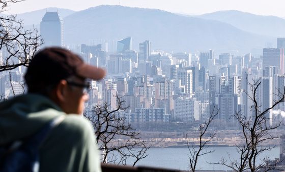 올해 서울 아파트 매매가 80% '15억 이하'