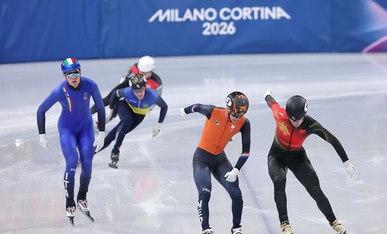 올림픽 3관왕 위해 질주하는 옌스 판트 바우트