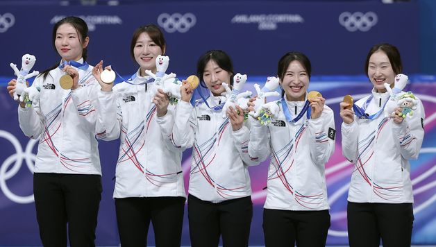 대한민국 쇼트트랙 대표팀, 금빛 미소