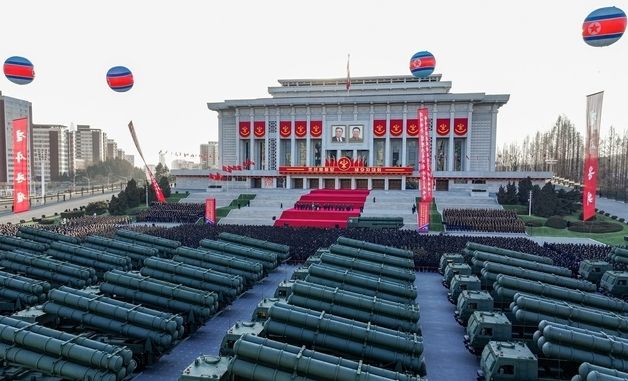 9차 당대회 앞둔 北, 600㎜ 대구경방사포 증정식