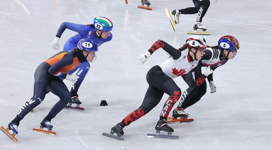 선두로 치고 나가는 최민정