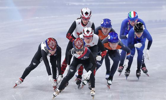 김길리와 교대하는 최민정