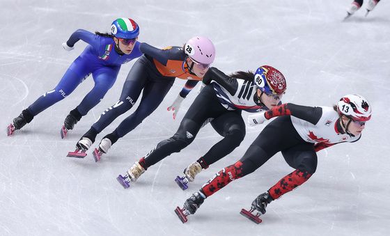 레이스 펼치는 노도희