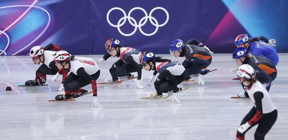 김길리와 교대 준비하는 최민정