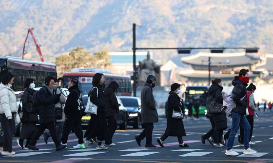 설 연휴 마치고 출근하는 직장인들