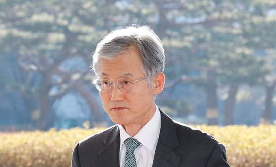 대법 '재판소원 반대' 출근하는 조희대 대법원장