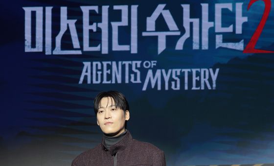 포즈 취하는 존박