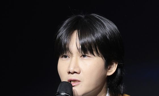 인사말 하는 이용진