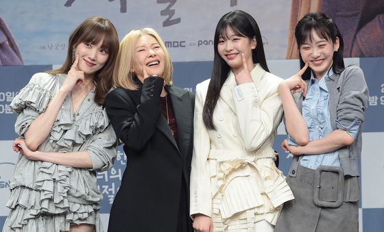 이성경·오예주·한지현, 이미숙을 볼 콕 시킨, 세 자매