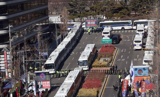 윤석열 내란 혐의 선고일…경찰 경계 강화