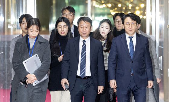 본회의 개의 논의 위해 의장실로