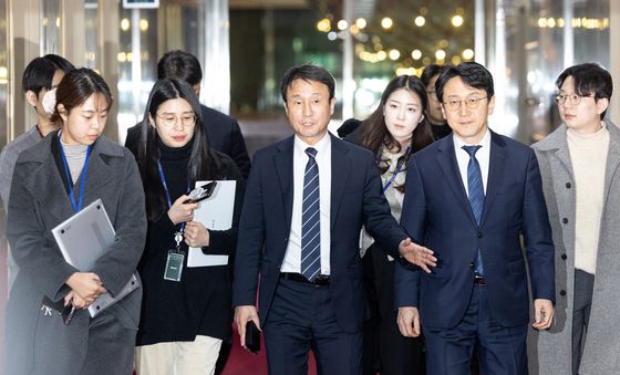 본회의 개의 논의 위해 의장실 향하는 한병도 원내대표