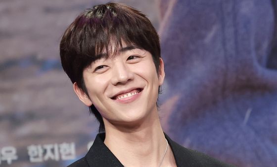 채종협, 로맨틱한 미소