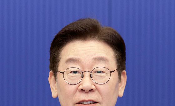 수석보좌관회의 발언하는 이재명 대통령