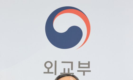 정례 브리핑하는 박일 외교부 대변인