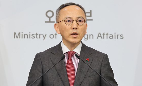 정례 브리핑하는 박일 외교부 대변인