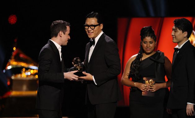 그래미 상 받는 케데헌 '골든' 작곡가