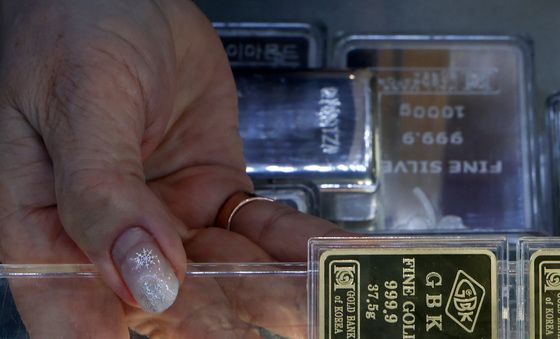 금 가격 하락세 지속