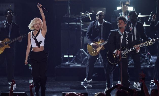 그래미 오프닝 공연 선보이는 로제