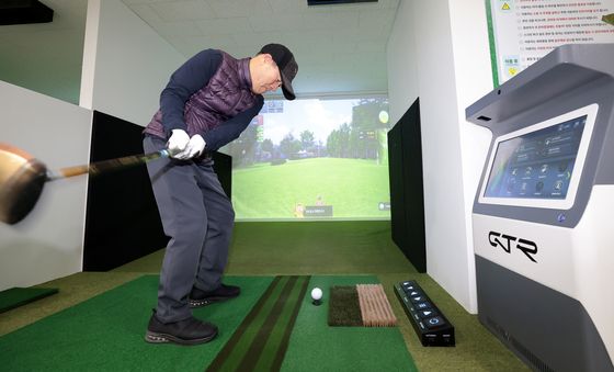 석계역 지하철역 스크린 파크골프장에서 라운딩 즐겨요