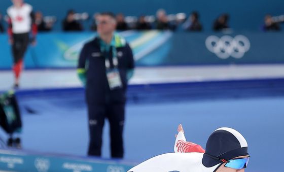 스타트하는 정재원