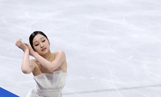 신지아의 우아한 연기