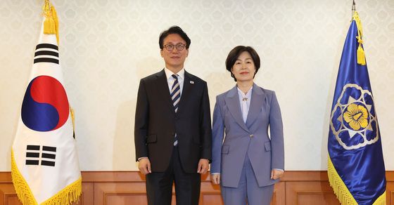 김민석 국무총리, 임선숙 감사위원 임명장 수여