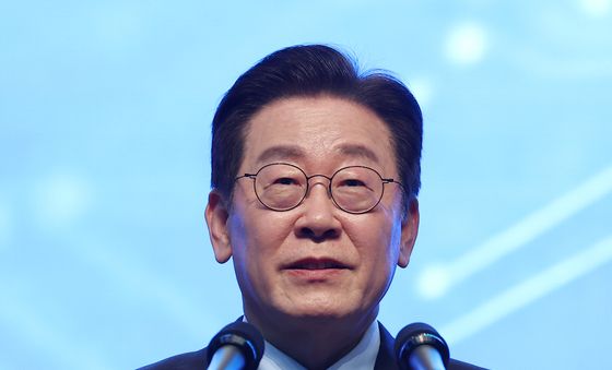 카이스트 학위수여식 축사하는 이재명 대통령