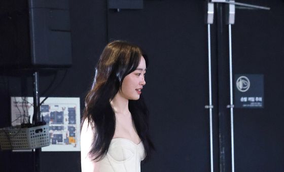 정회린, 순백의 아름다움